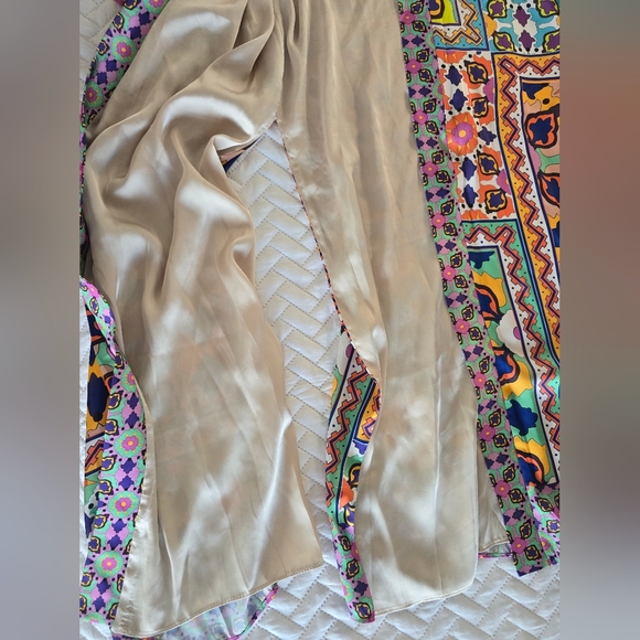 Zara Colorful Floral Kimono Robe - Picture 6 of 12